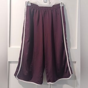 ATHLETIC WORKS Women's Purple/White Comfy Athletic Capris, Size Small